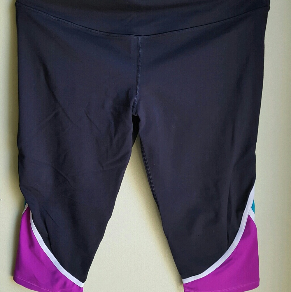 VSX Sport workout crop